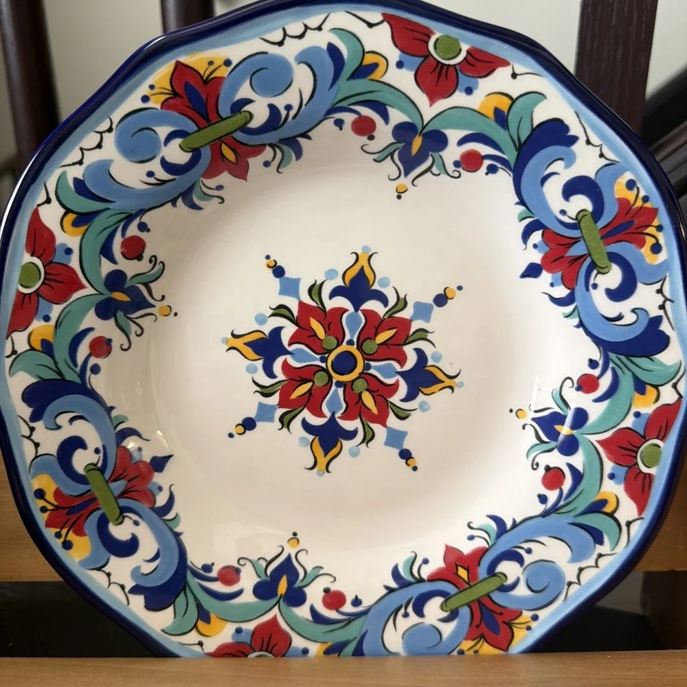 Espana Lifestyle Handcrafted SanMarino Salad 3 Plates Some Small Scratches 8.75